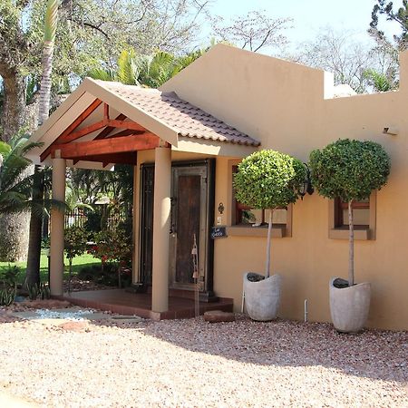 Micasa Sucasa Guesthouse Lephalale Exterior foto